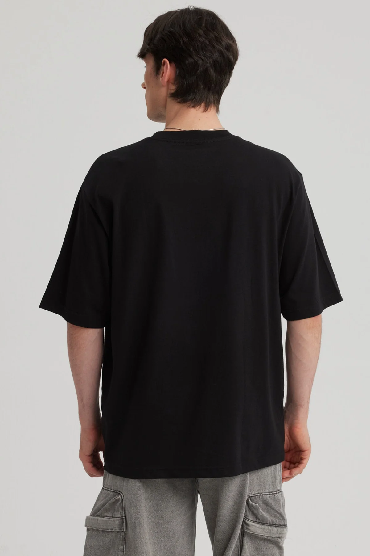 Polera Hombre Print Central Negro - Image 3