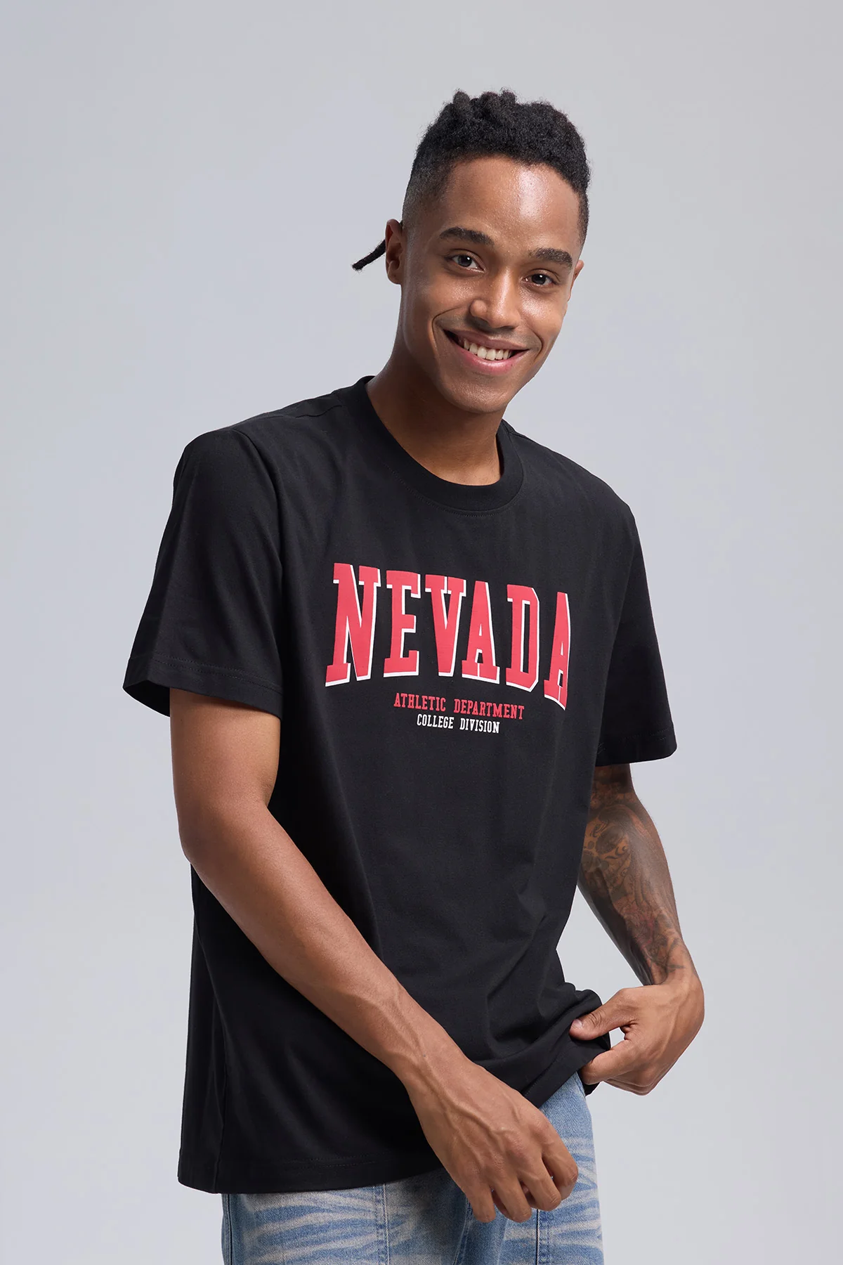 Polera Hombre Print City Negro - Image 2