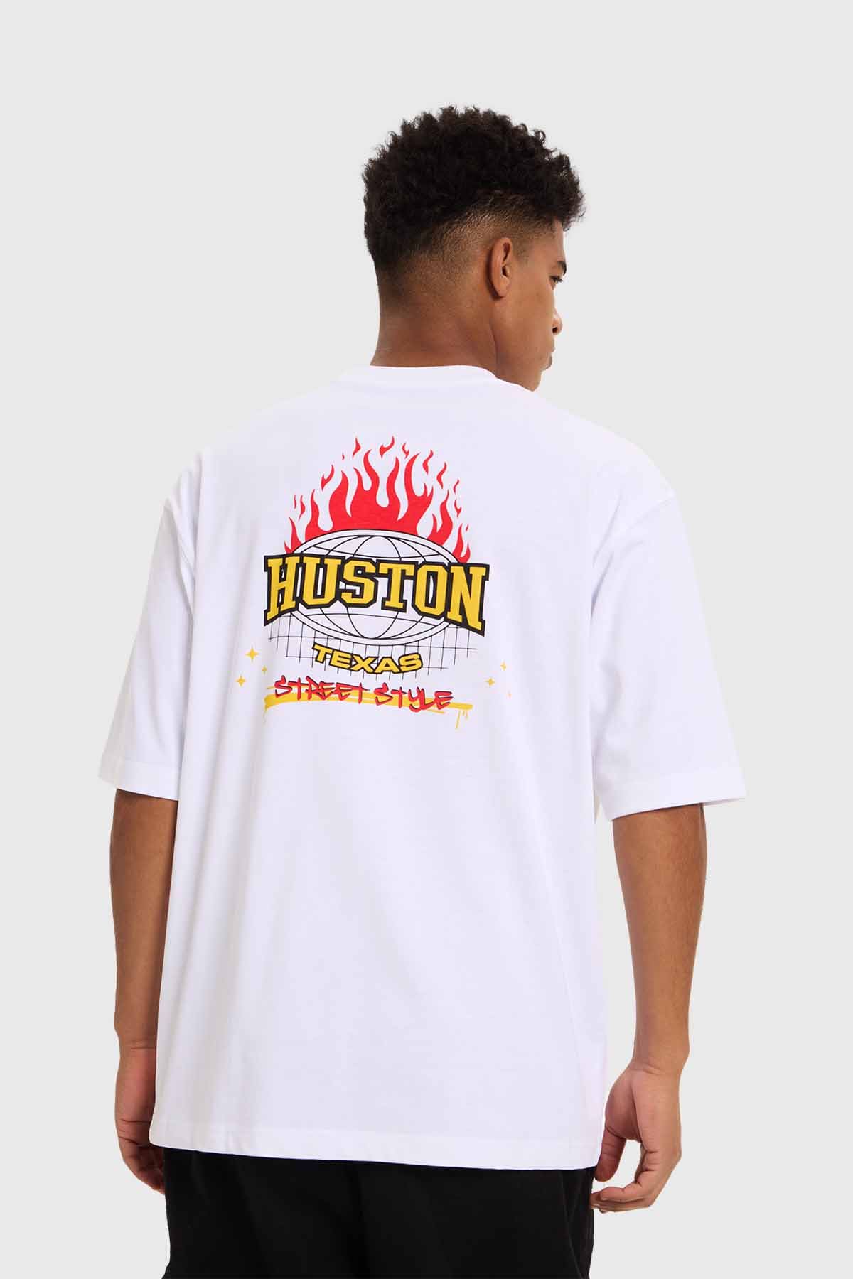 Polera Hombre Print Flamas Blanco - Image 3