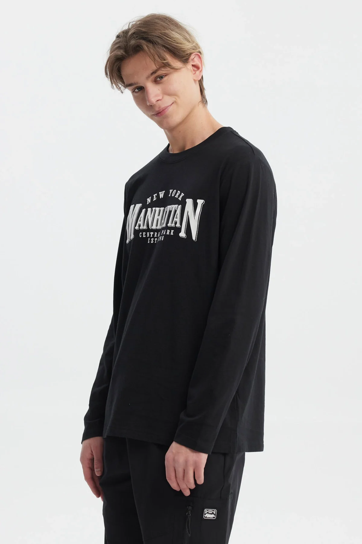 Polera Hombre Print Frontal Negro - Image 2