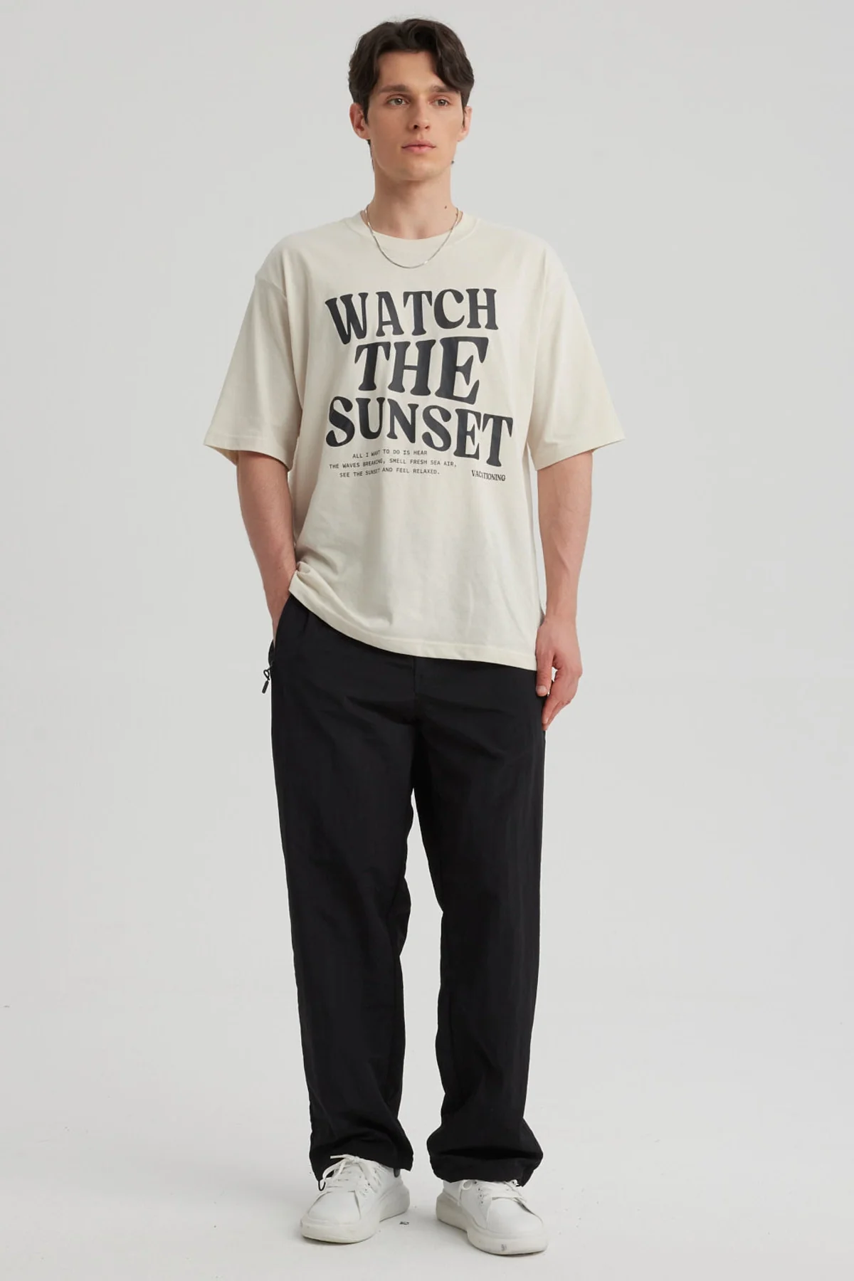 Polera Hombre Print Oversize Beige - Image 4