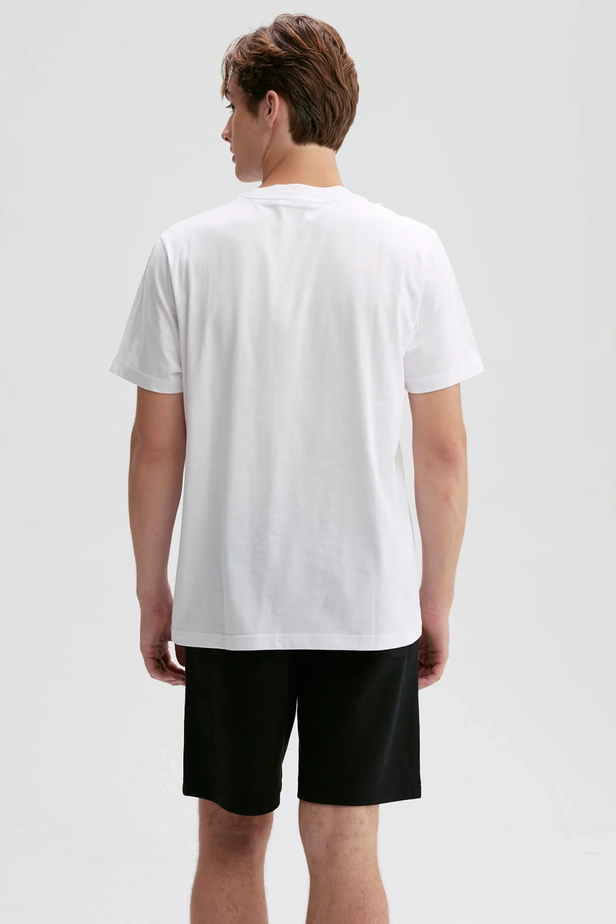 Polera Hombre Print Posicional Blanco - Image 3