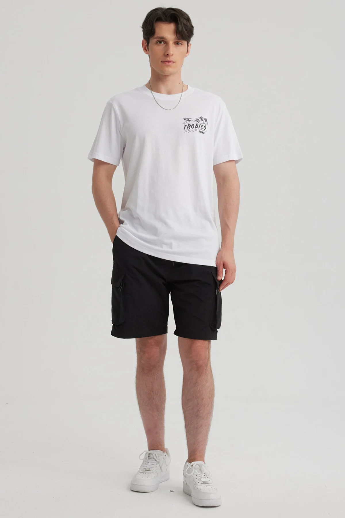 Polera Hombre Print Regular Fit Blanco - Image 4