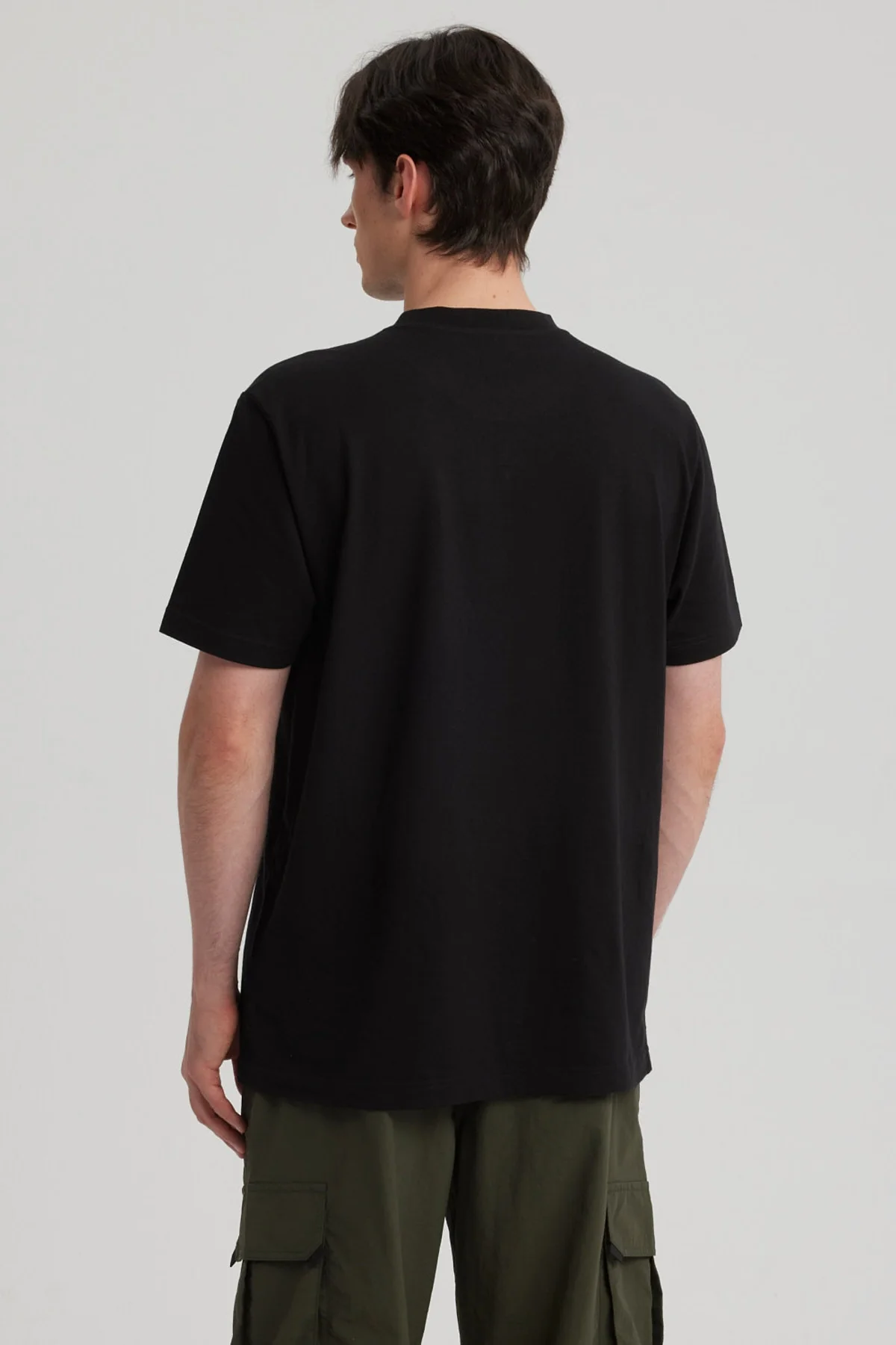 Polera Hombre Print Regular Fit Negro - Image 3
