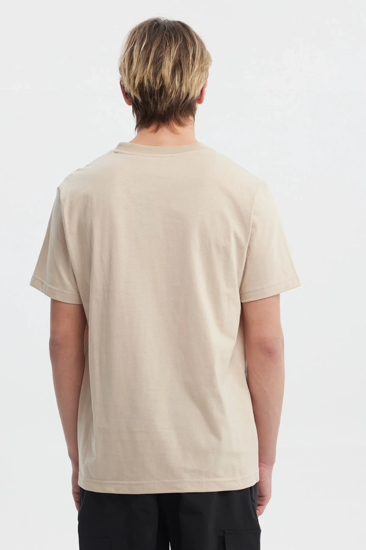 Polera Hombre Regular Fit Letra Beige - Image 3