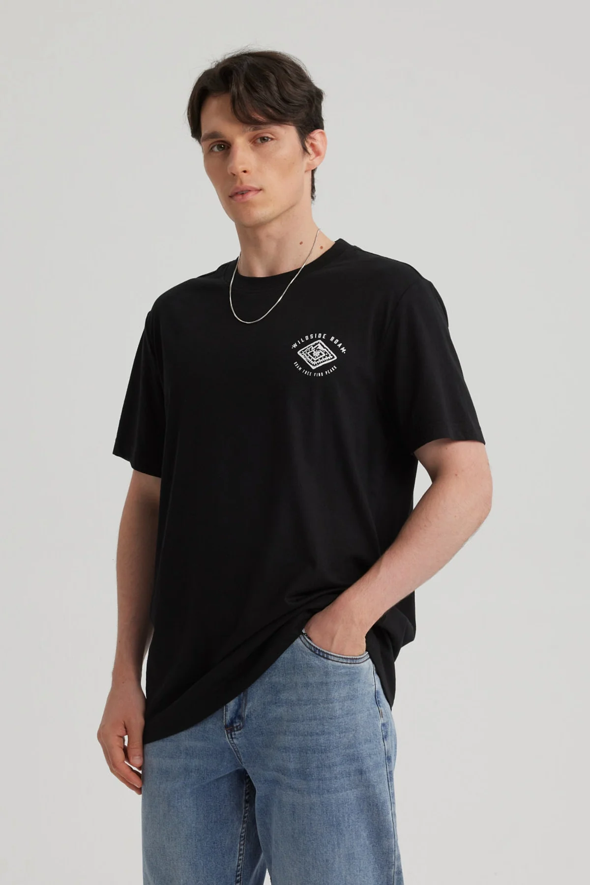 Polera Hombre Regular Fit Negro - Image 2