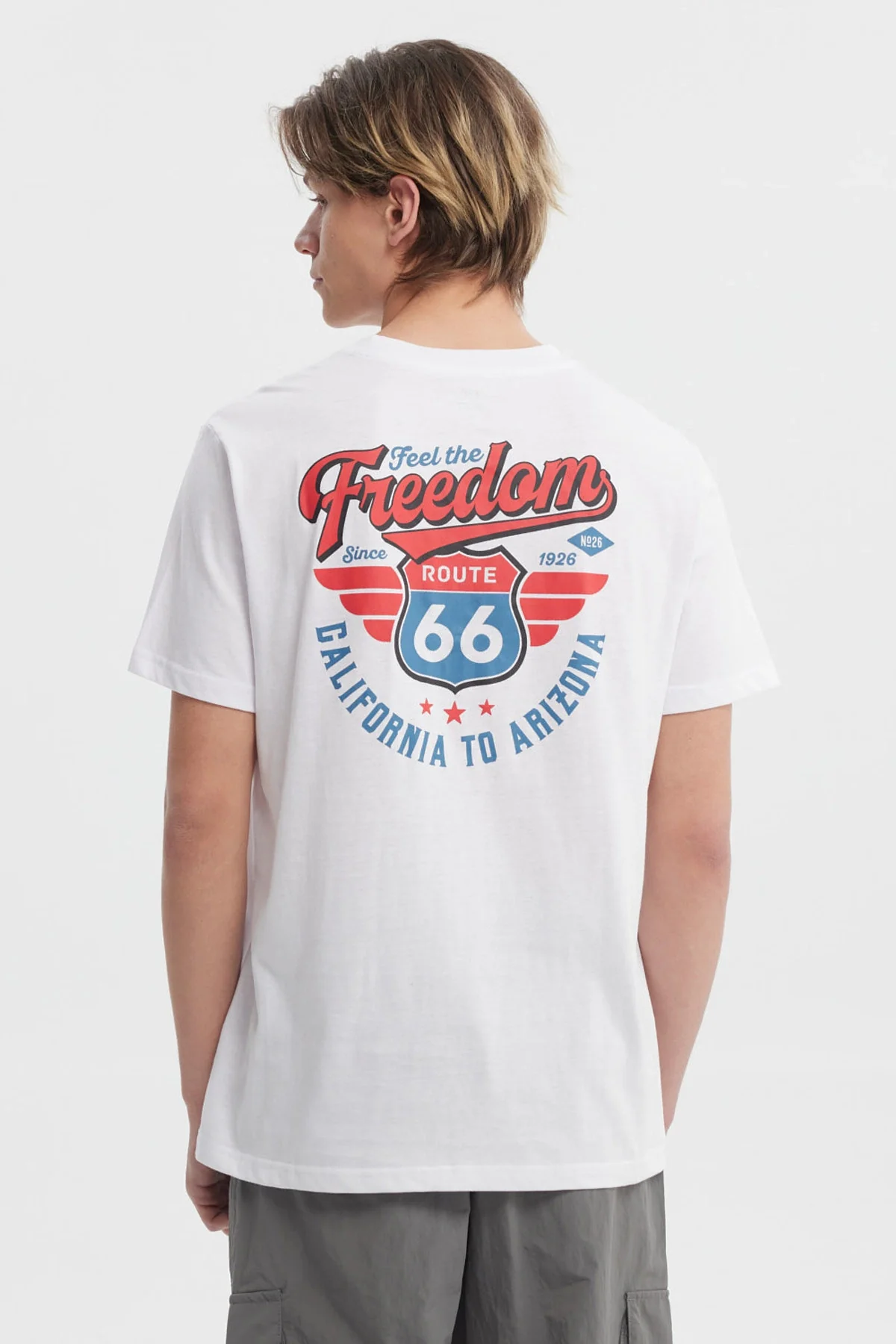 Polera Hombre Regular Fit Print Trasero Blanco - Image 2