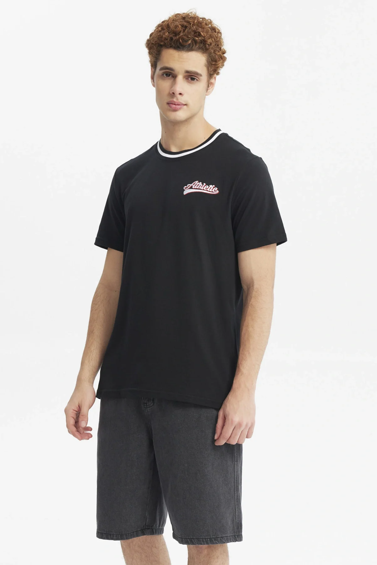 Polera Hombre Regular Print Negro - Image 2