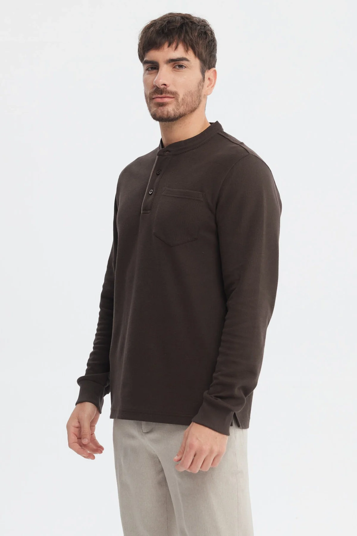Polera Hombre Slim Chocolate - Image 2