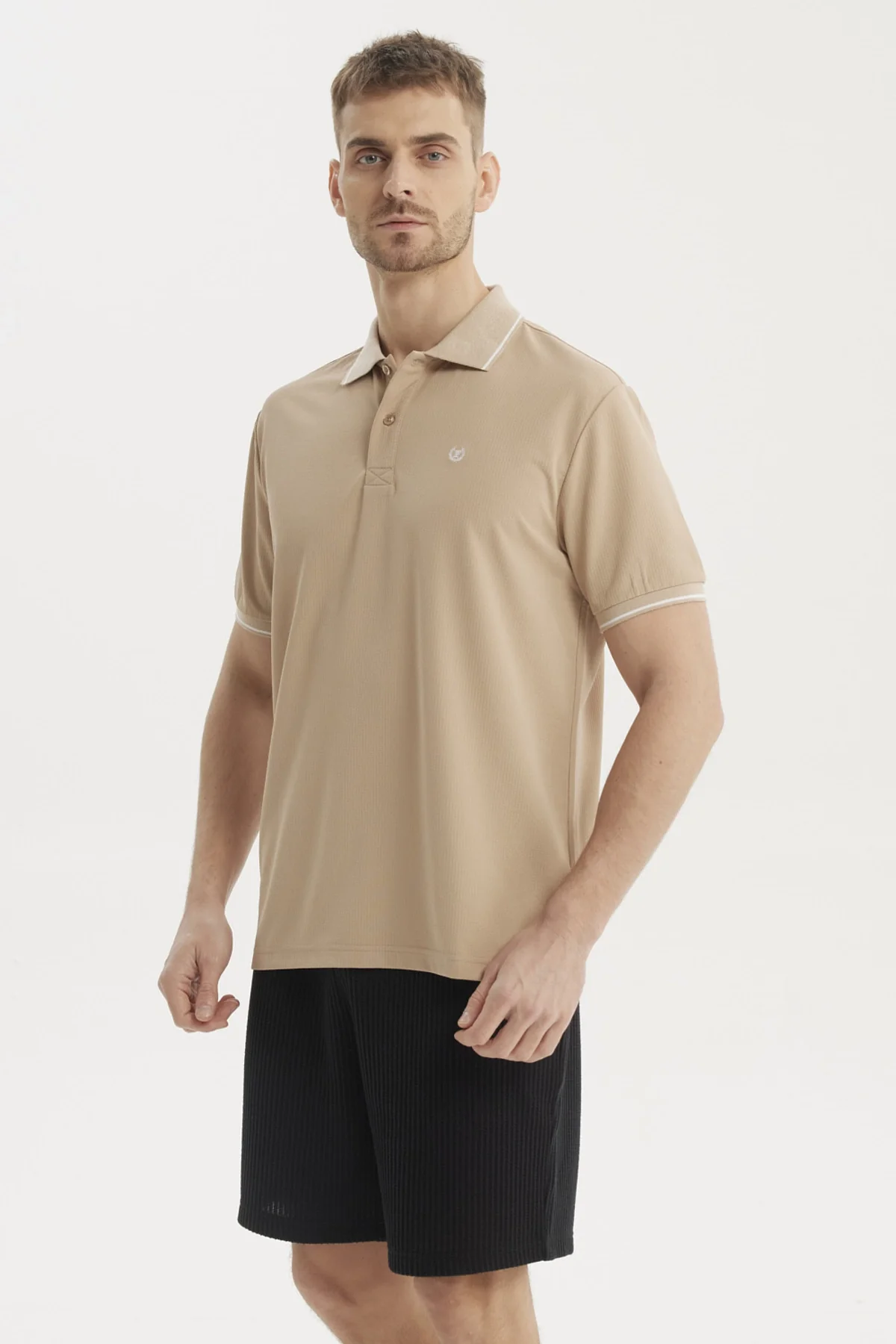 Polera Hombre Slim Cuello Camisero Beige - Image 2