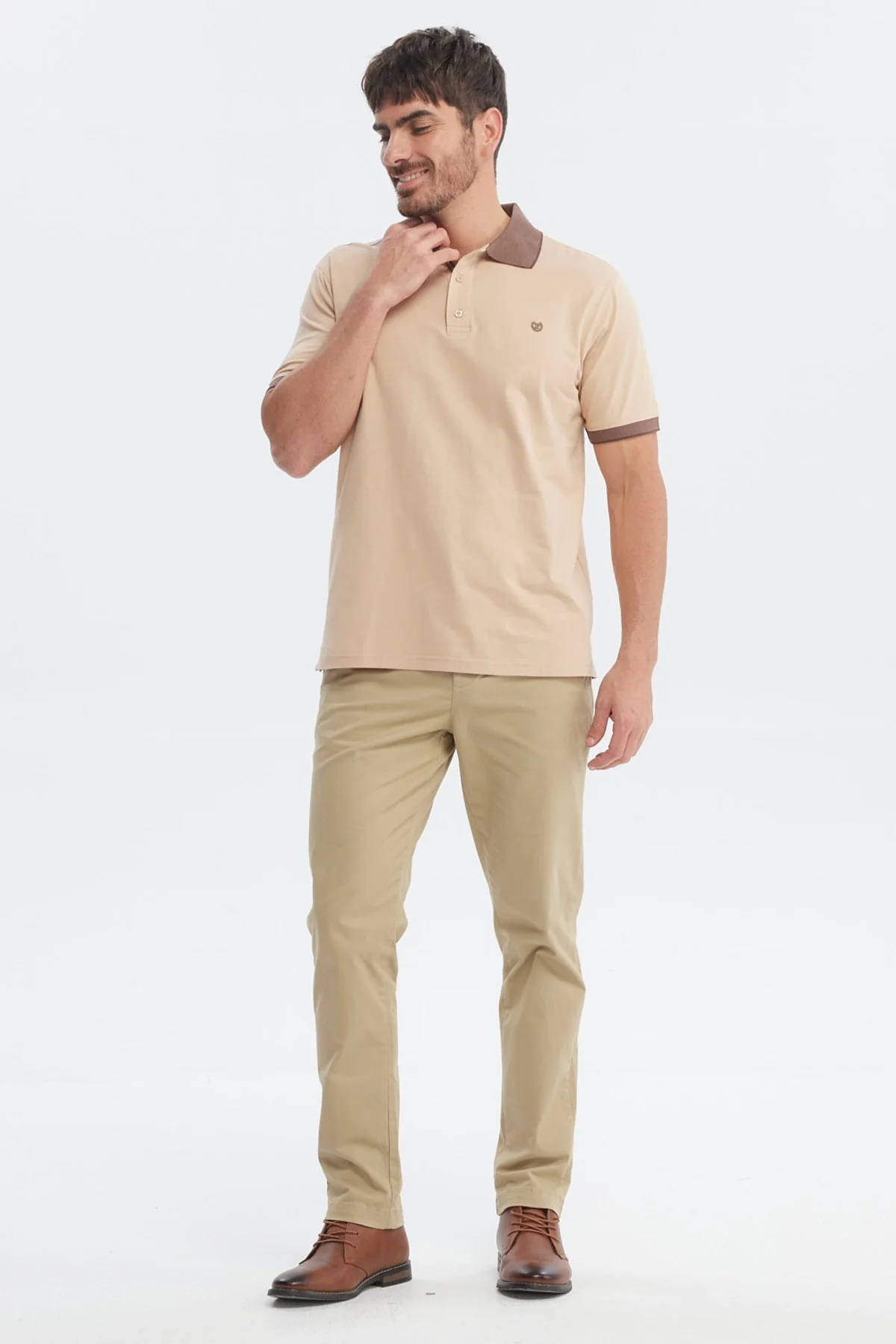 Polera Hombre Slim Cuello Camisero Beige - Image 4