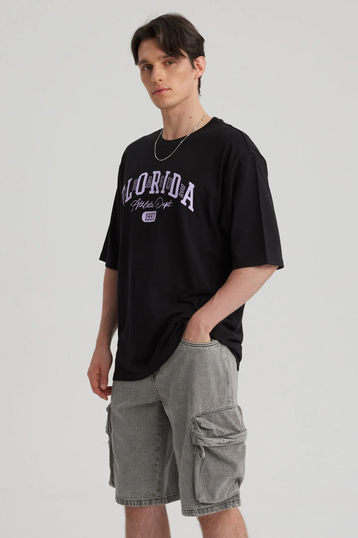 Polera Hombre Texto Frontal Negro - Image 2