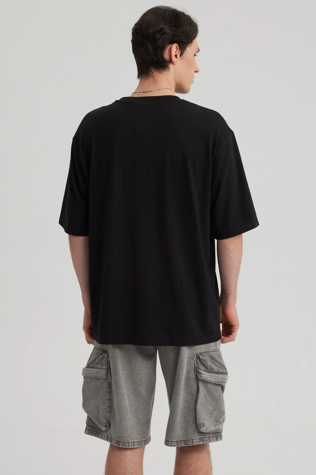 Polera Hombre Texto Frontal Negro - Image 3