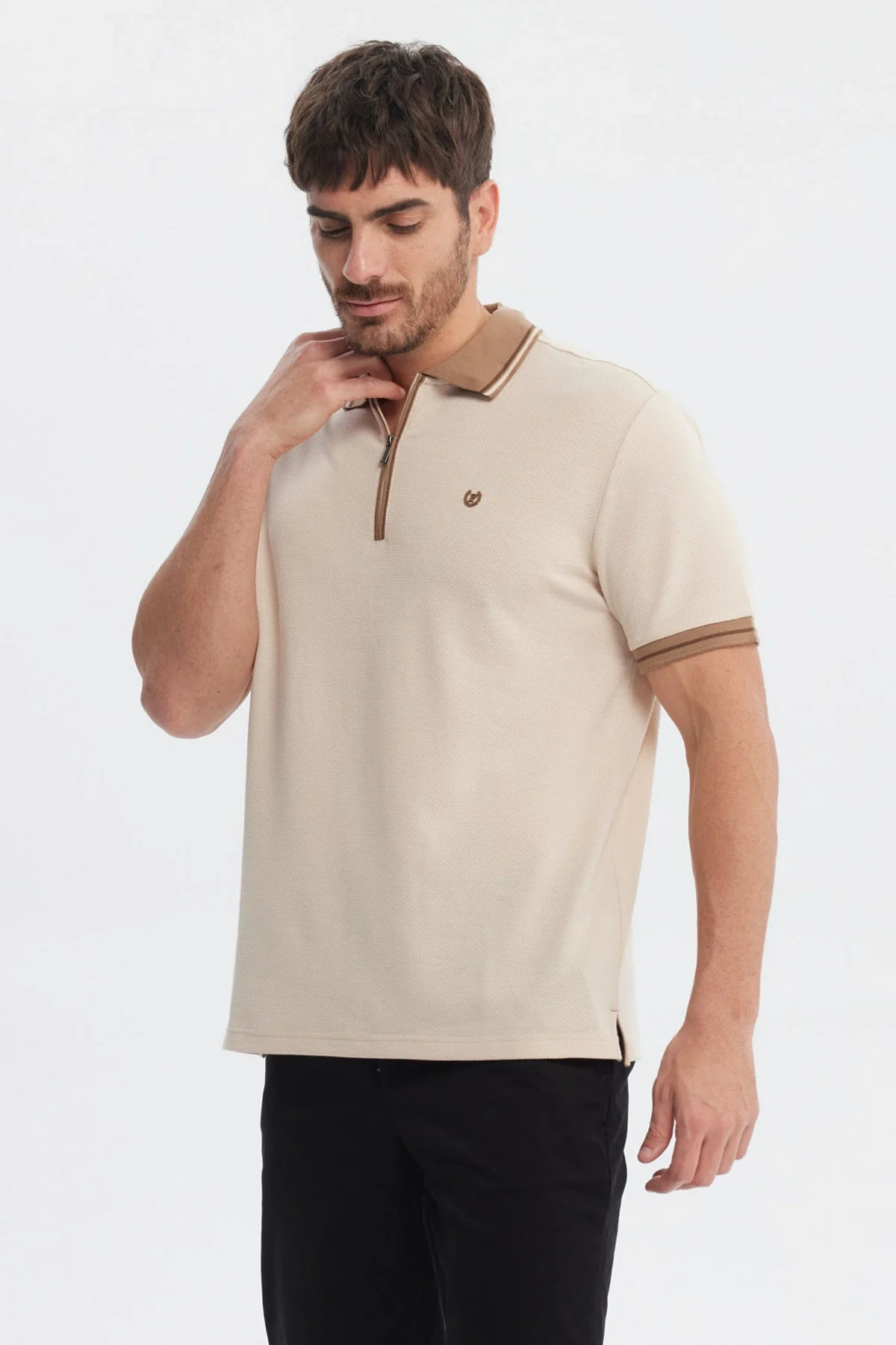 Polera Hombre Textura Cierre Polo Beige - Image 2