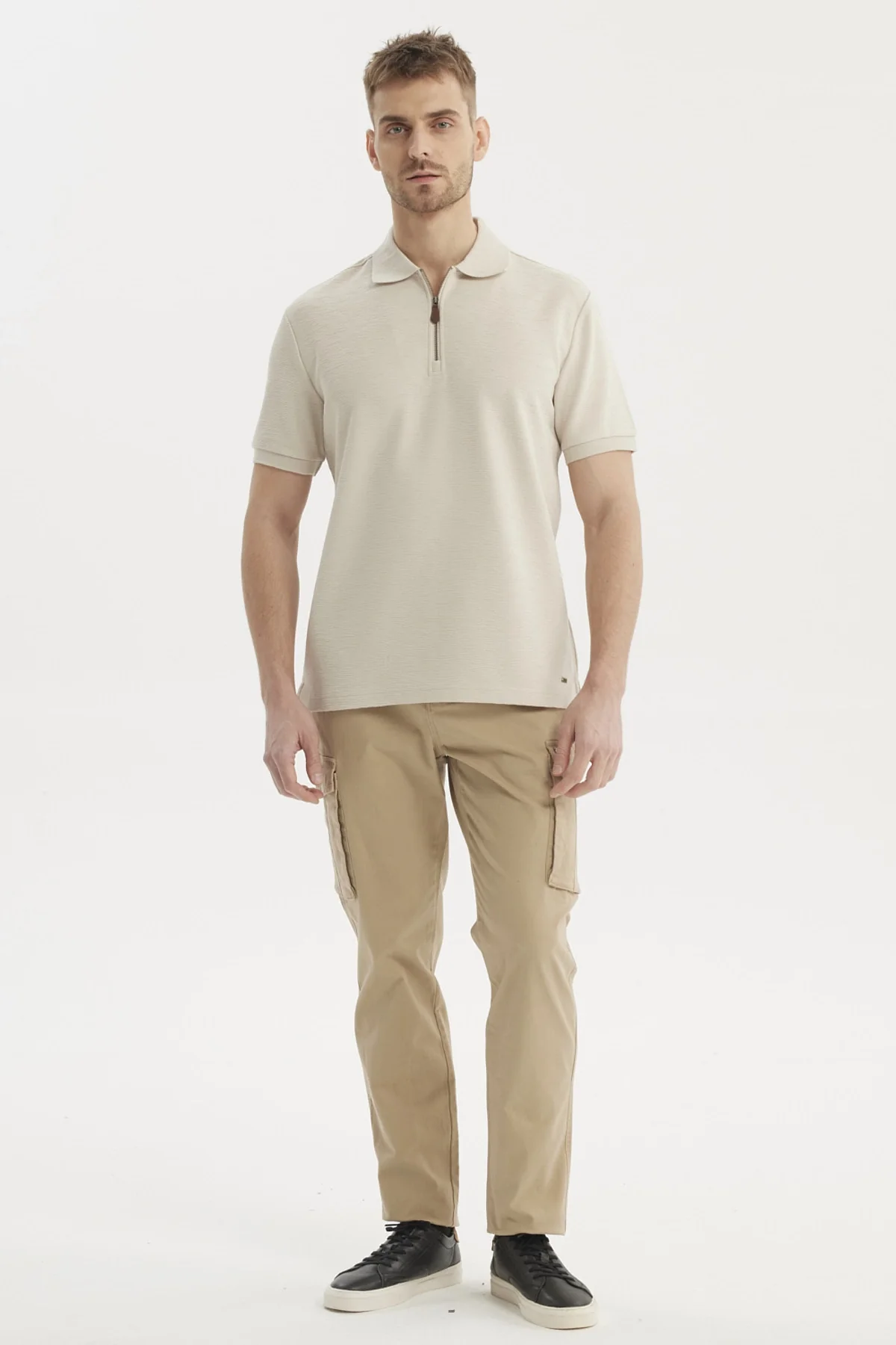 Polera Hombre Textura Vertical Gris Claro - Image 4