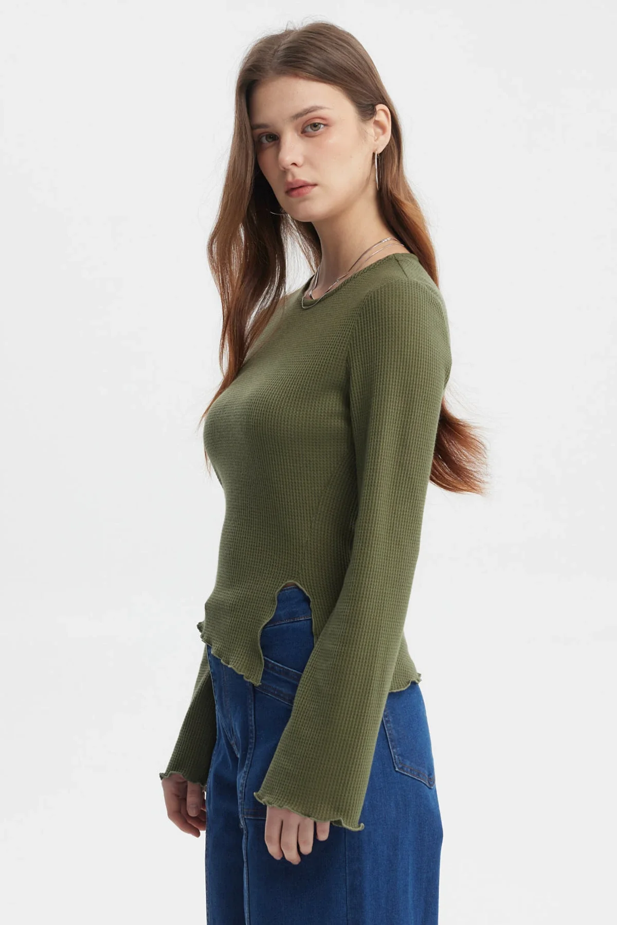Polera Mujer Abertura Costado Verde Militar Claro - Image 2