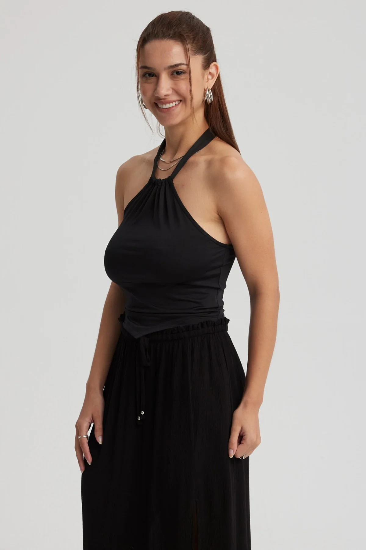 Polera Mujer Amarra Cuello Negro - Image 2