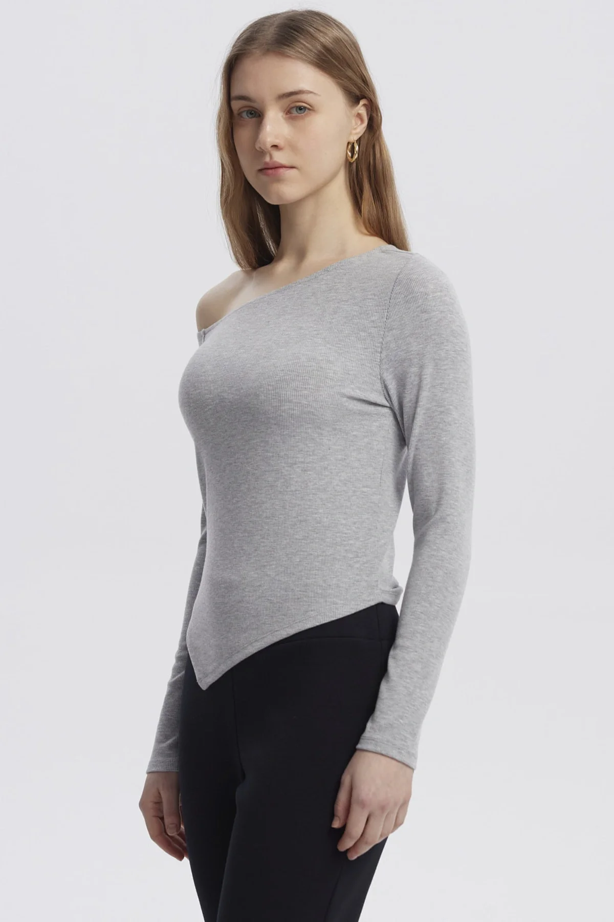 Polera Mujer Asimétrica Gris Melange - Image 2
