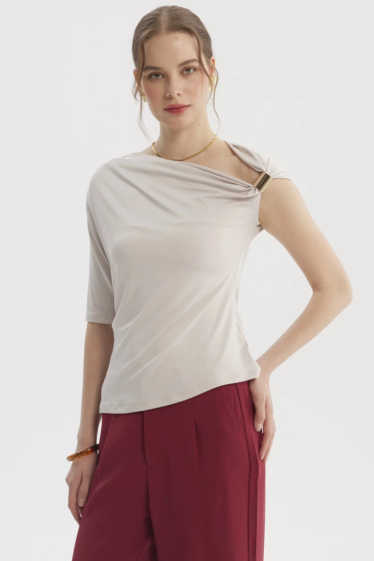 Polera Mujer Asimétrico Arena - Image 2