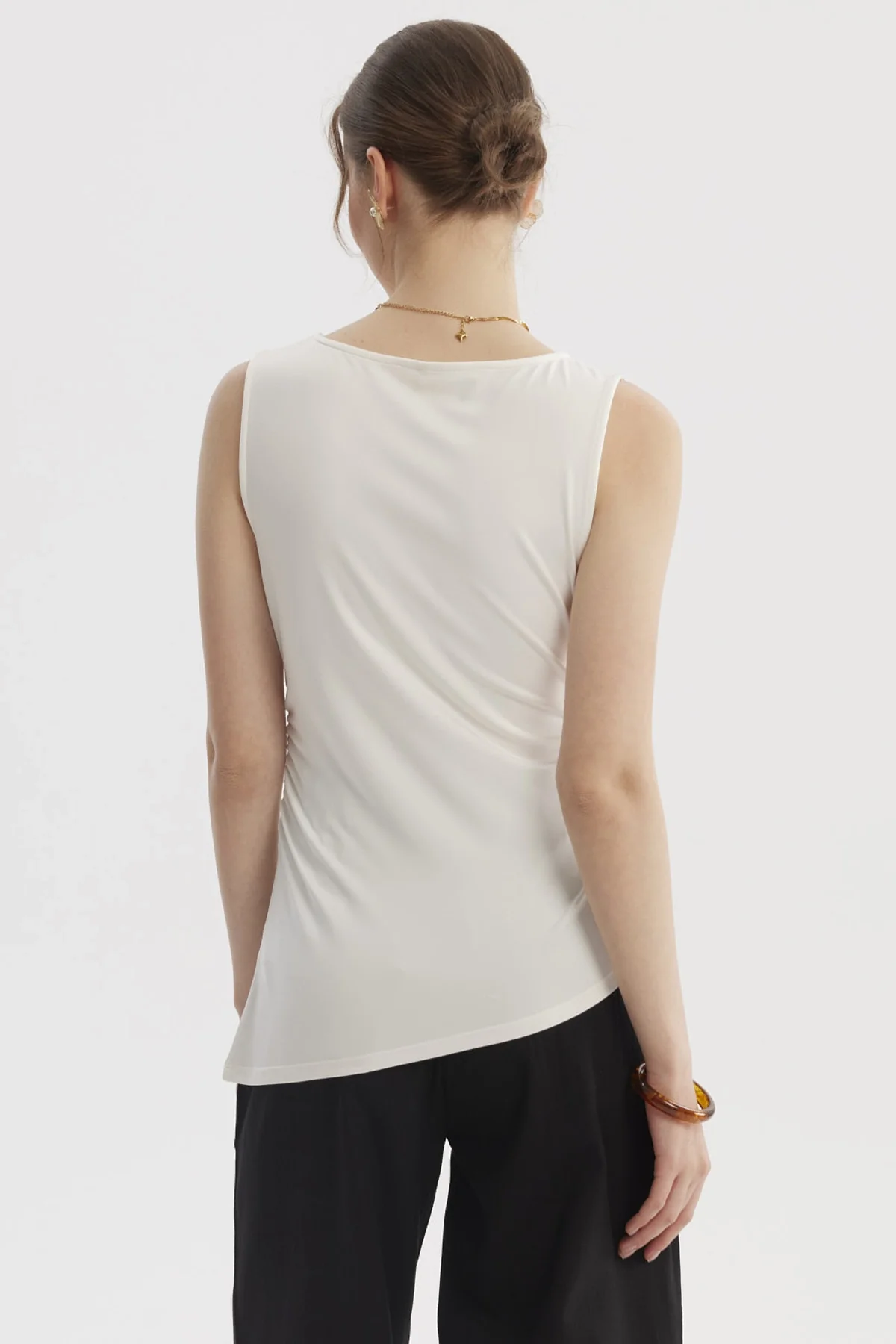 Polera Mujer Basta Asimétrica Crudo - Image 3
