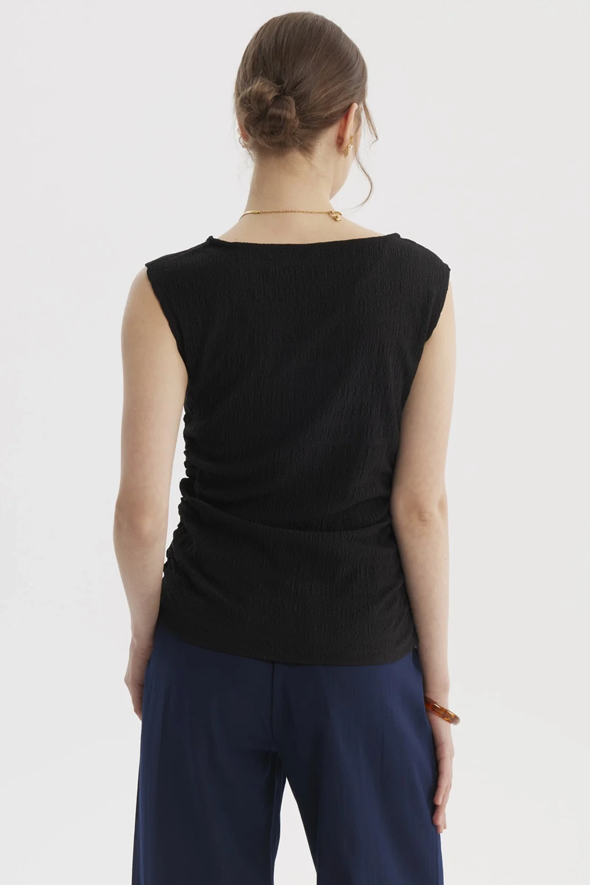 Polera Mujer Bote Drapeada Negro - Image 3