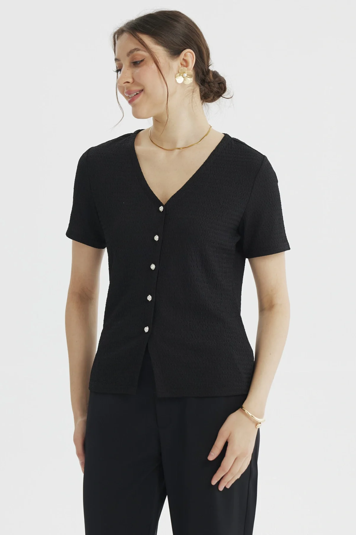 Polera Mujer Botónes Perlas Negro - Image 2