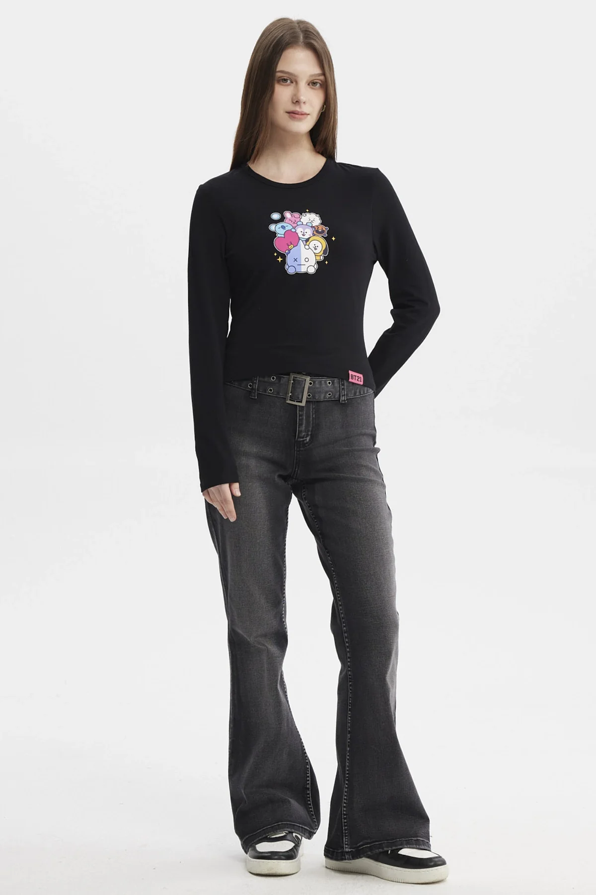 Polera Mujer Bt21 Negro - Image 4