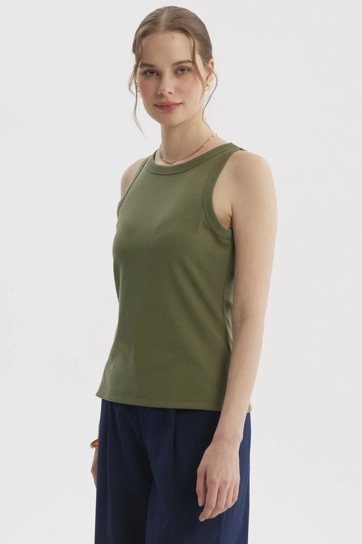 Polera Mujer Con Bote Pabilo Rib Verde Olivo - Image 2