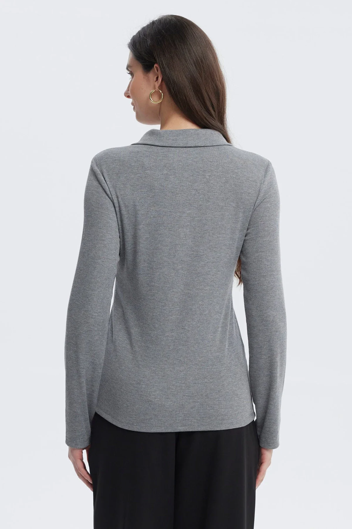 Polera Mujer Con Botón Gris Melange - Image 3
