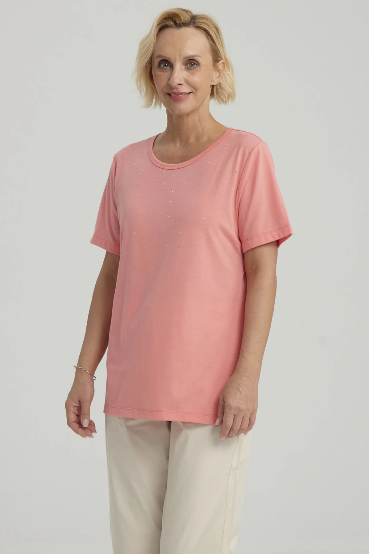 Polera Mujer Con Tachas Sandía - Image 2