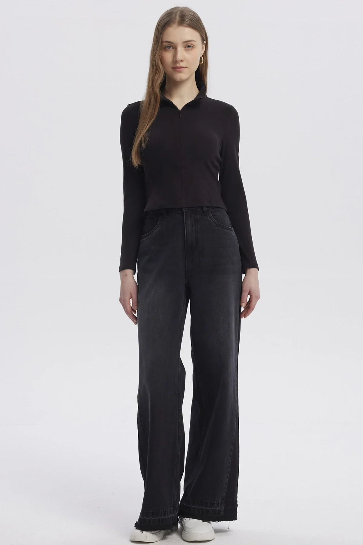 Polera Mujer Con Zipper Negro - Image 4