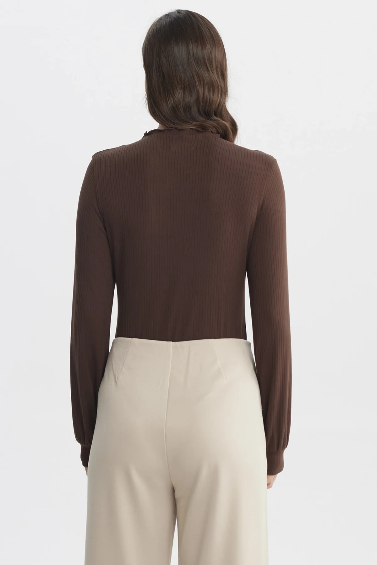 Polera Mujer Cuello Alto Chocolate - Image 3
