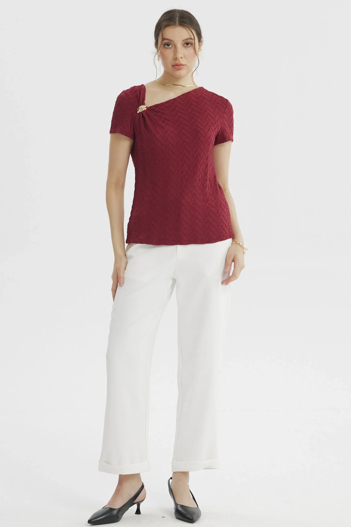 Polera Mujer Cuello Asimétrico Burdeo - Image 4