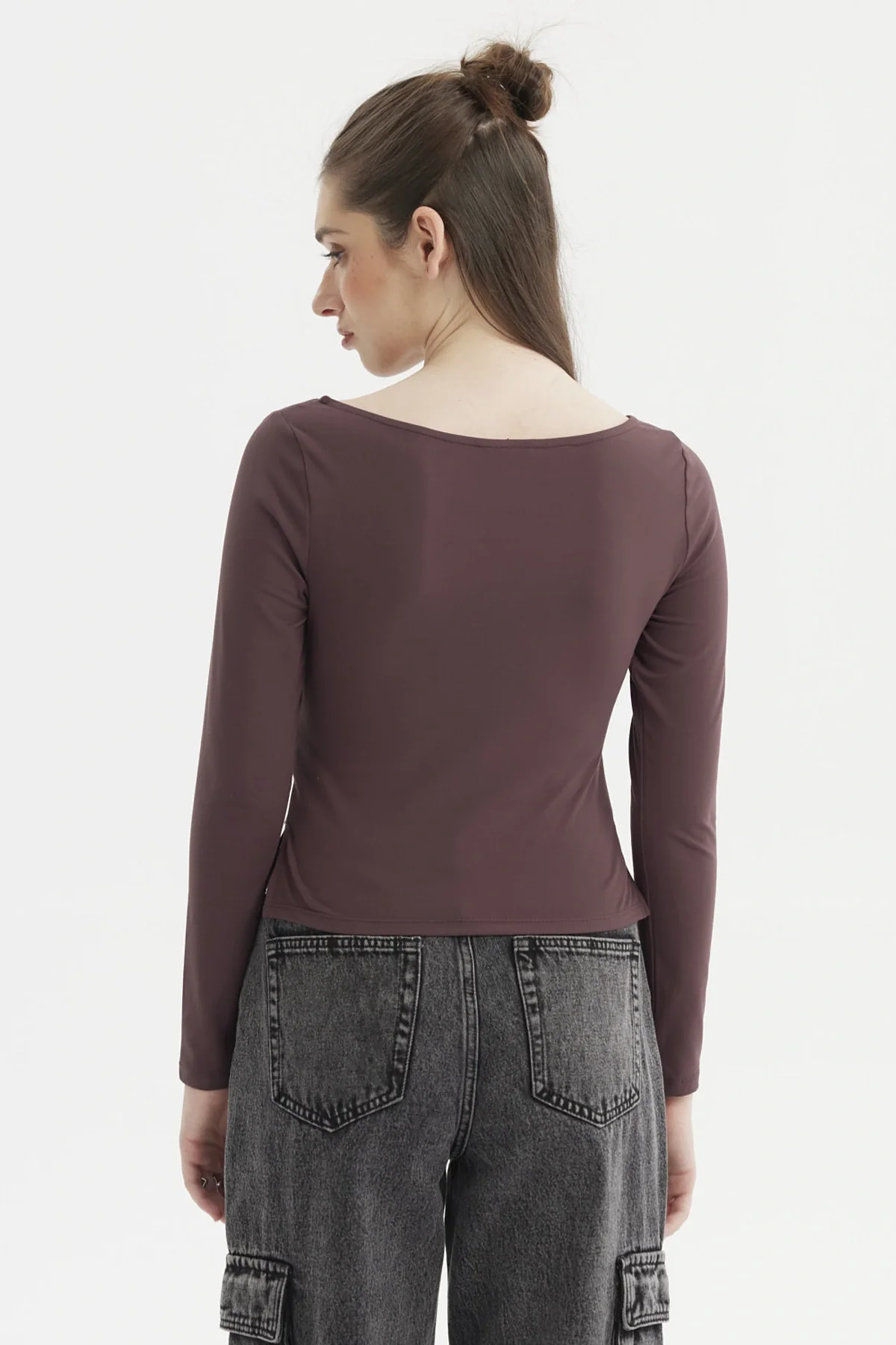 Polera Mujer Cuello Bote Abertura Chocolate - Image 3