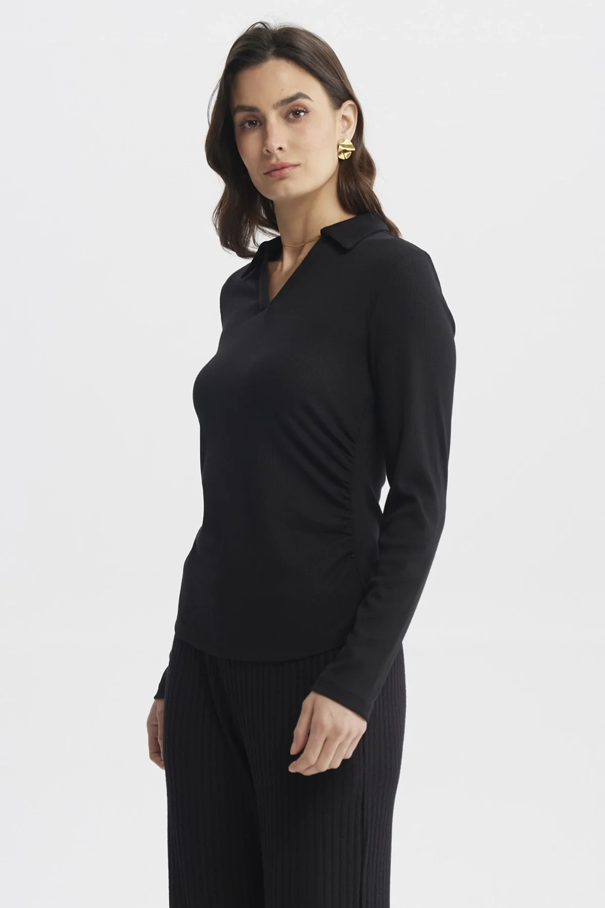 Polera Mujer Cuello Camisero Negro - Image 2