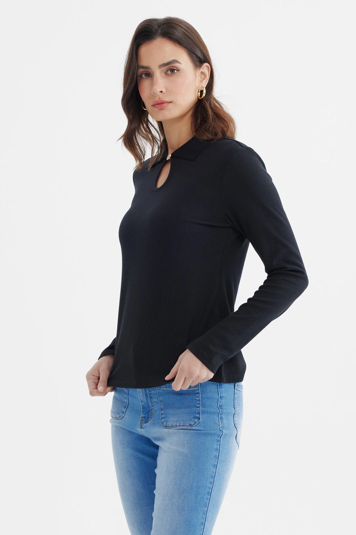 Polera Mujer Detalle Cuello Escote Negro - Image 2