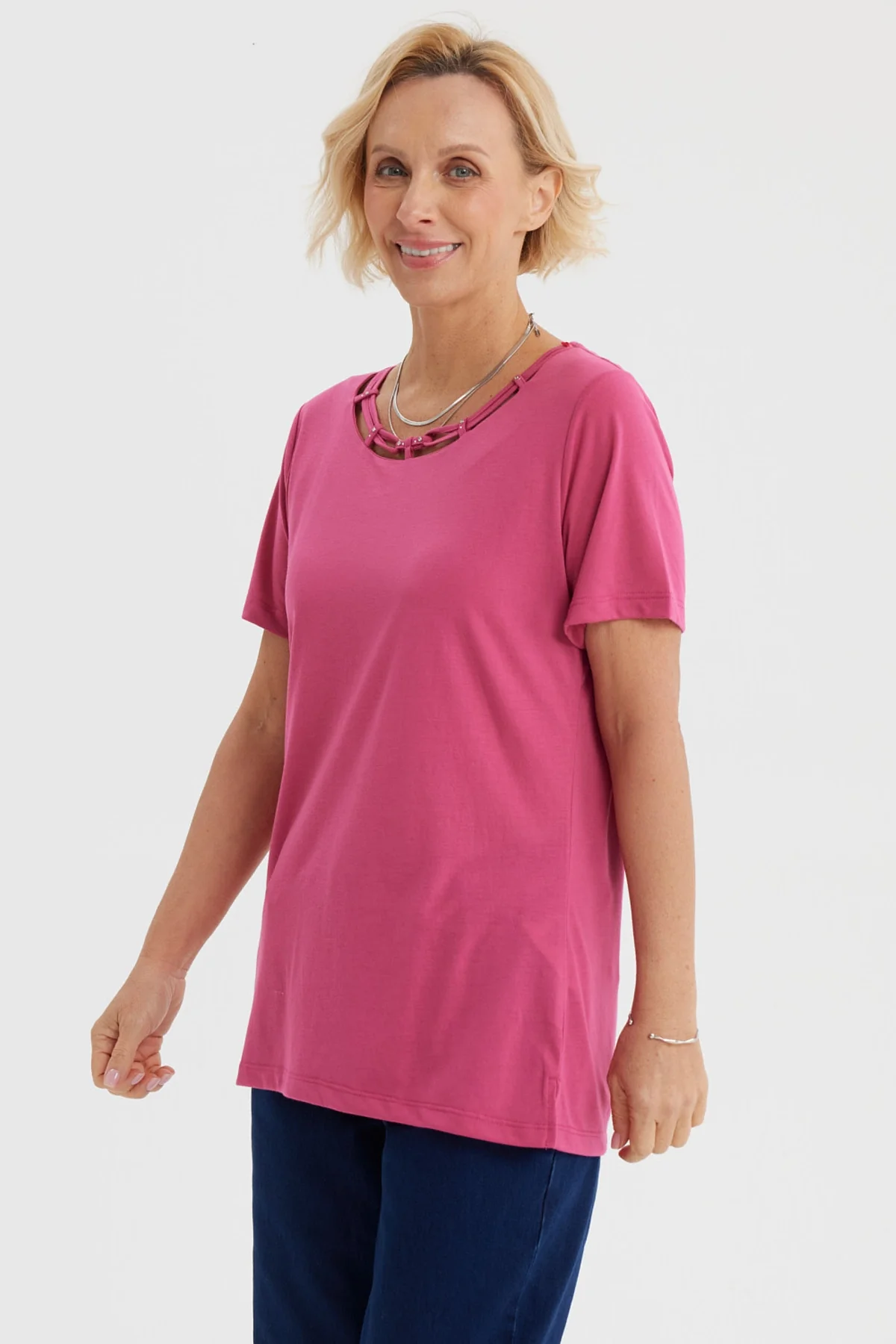 Polera Mujer Detalle Cuello Magenta - Image 2