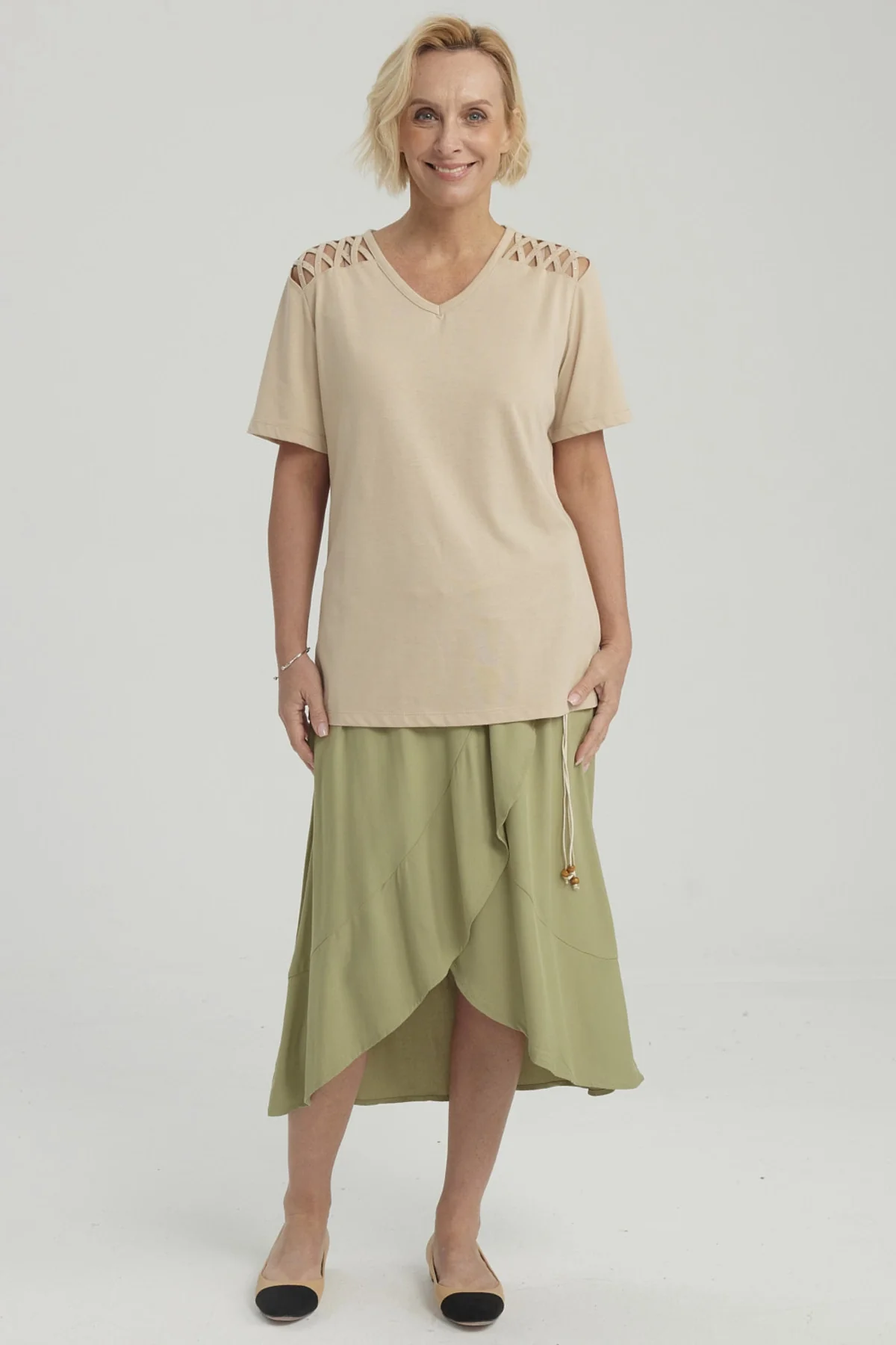 Polera Mujer Detalle Hombro Beige Oscuro - Image 4