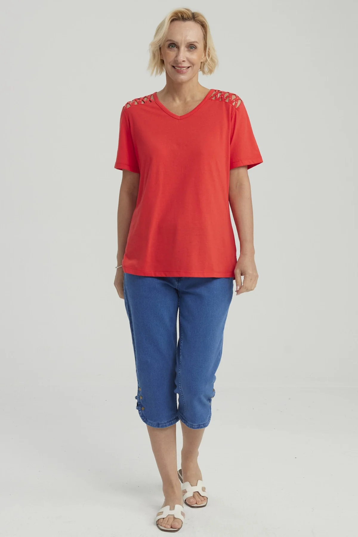 Polera Mujer Detalle Hombro Rojo - Image 4
