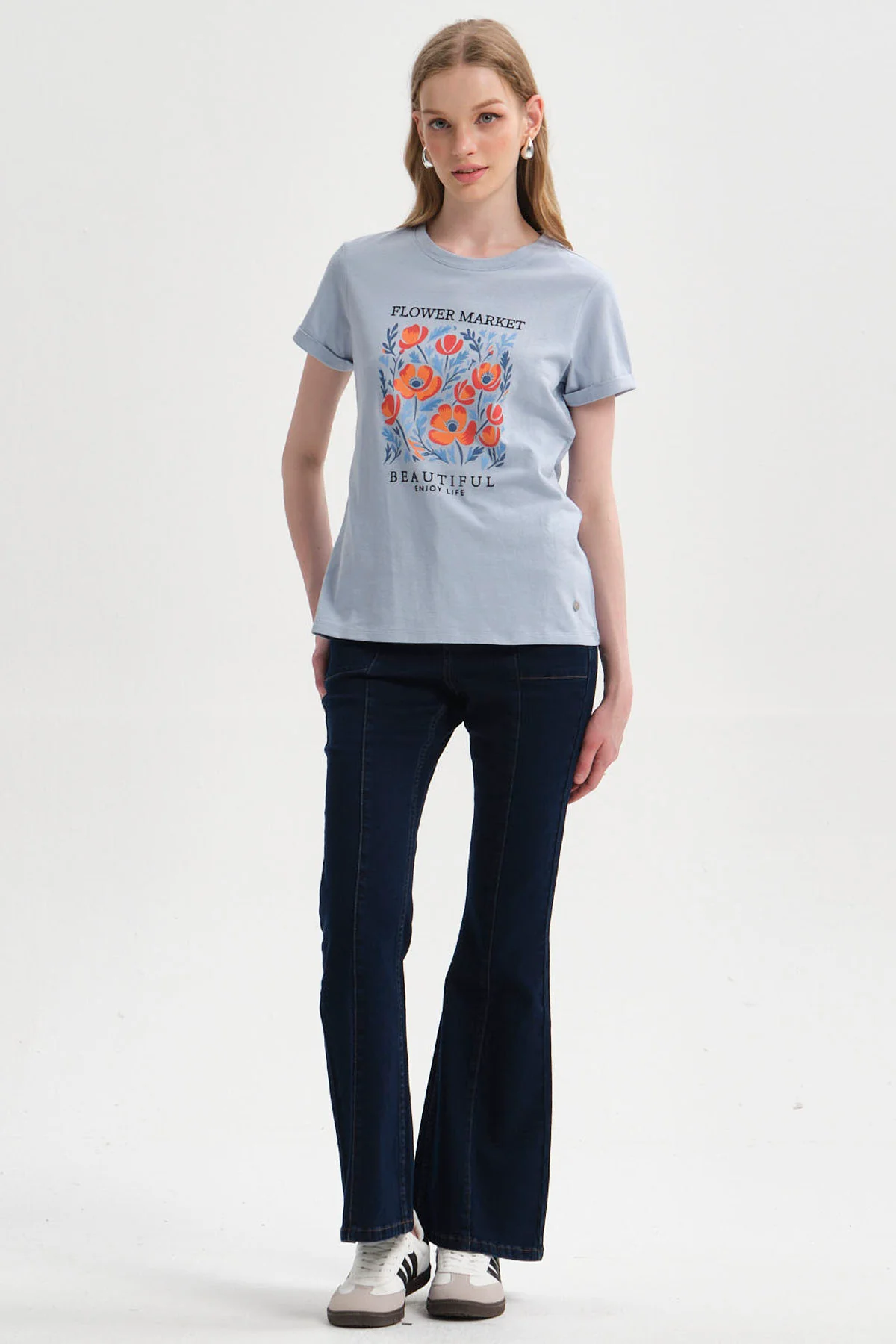 Polera Mujer Gráfica Roll Up Celeste - Image 4