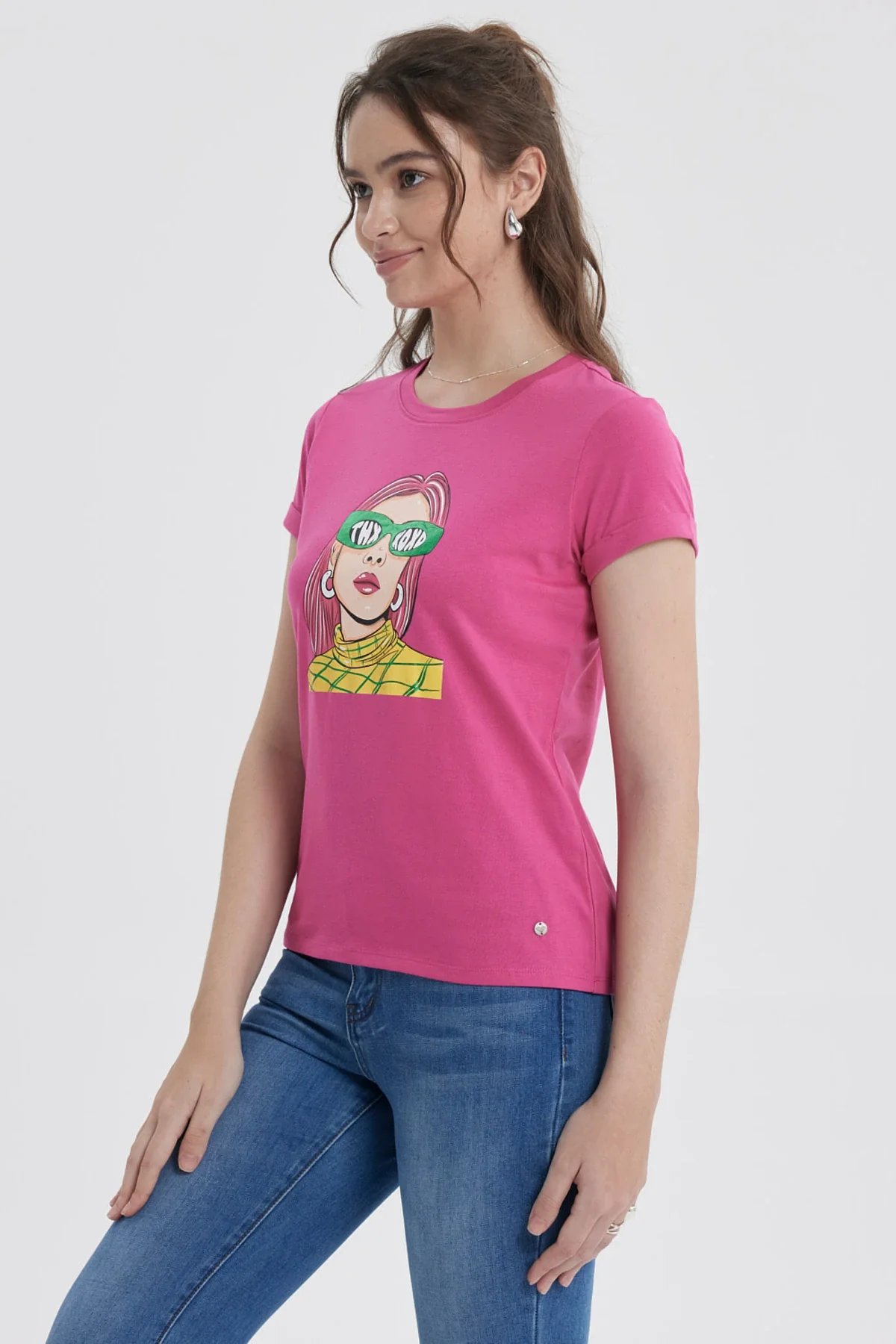 Polera Mujer Gráfica Roll Up Fucsia - Image 2