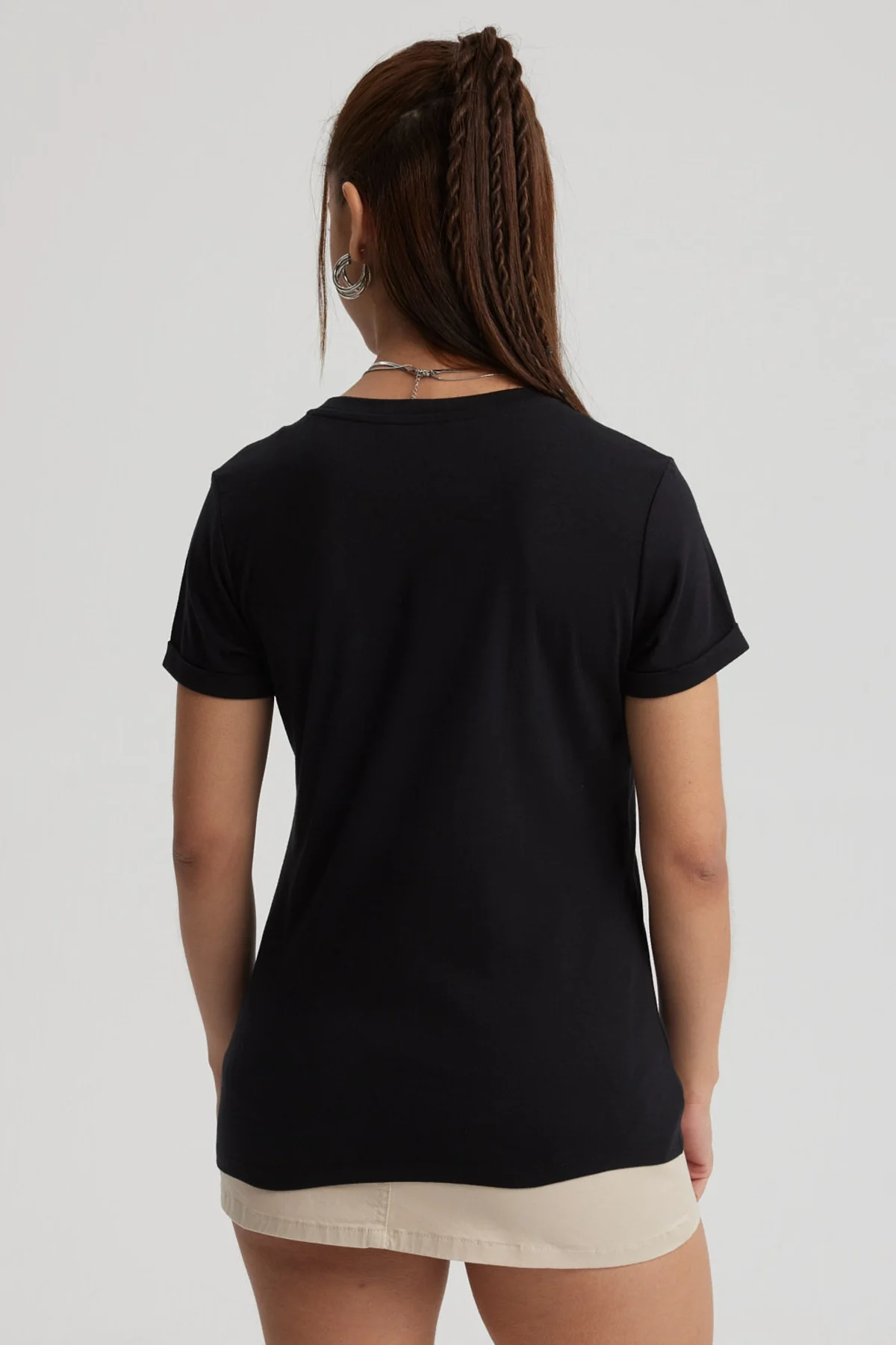 Polera Mujer Gráfica Roll Up Negro / Blanco - Image 3