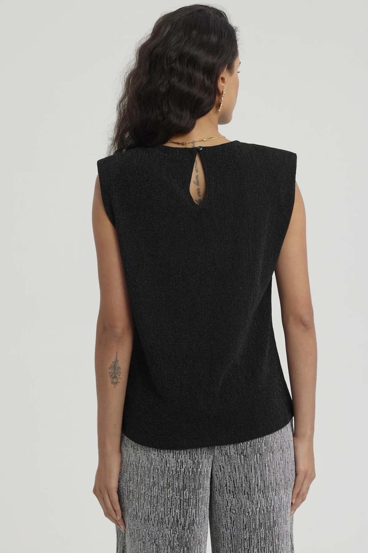 Polera Mujer Hombreras Abertura Negro - Image 3