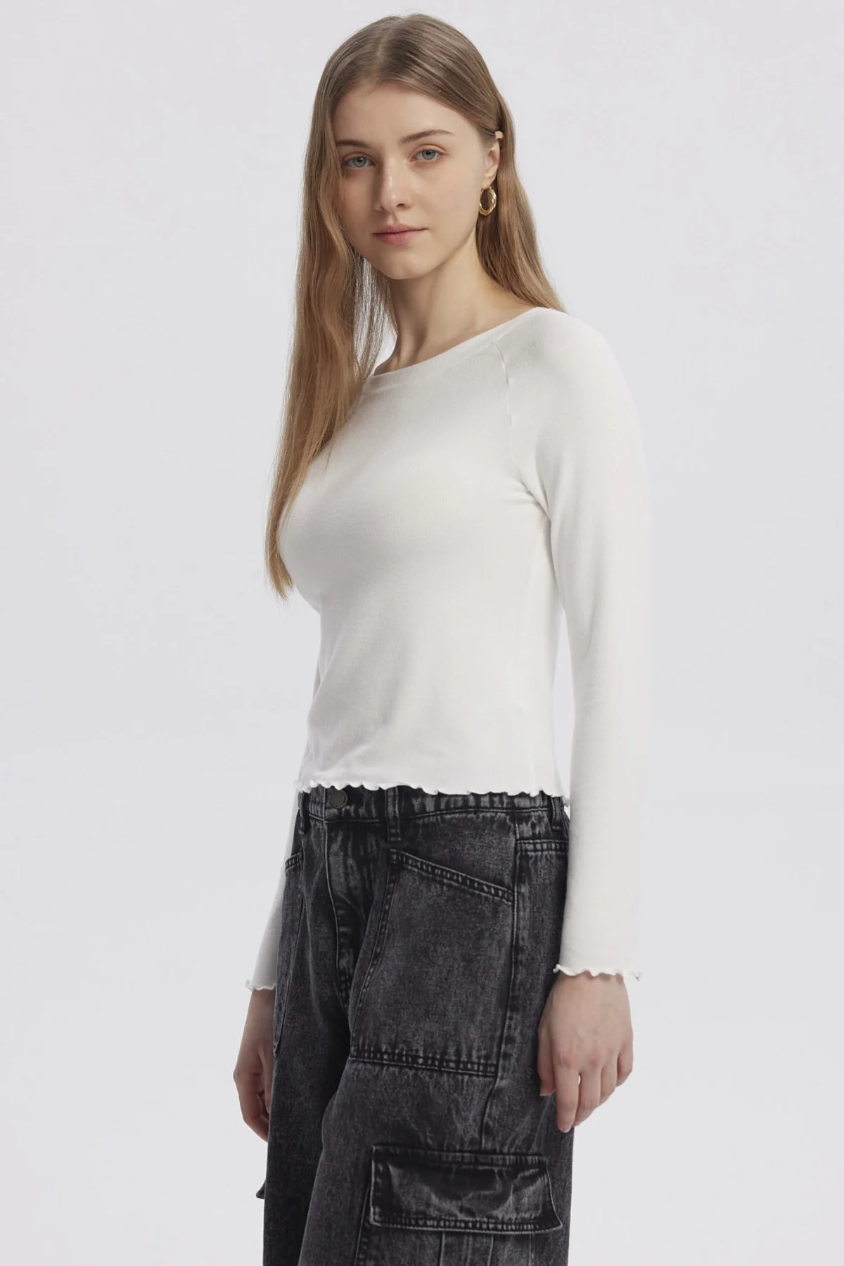 Polera Mujer Juvenil Cuello Bote Recogido Crudo - Image 2
