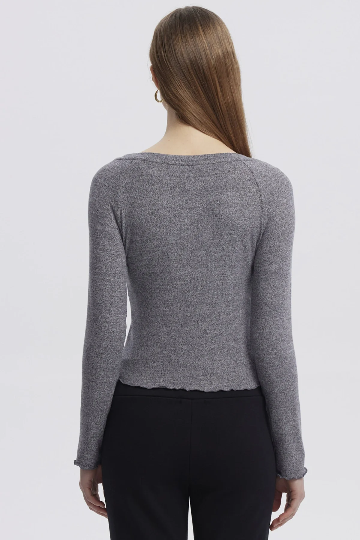 Polera Mujer Juvenil Cuello Bote Recogido Gris Melange - Image 3