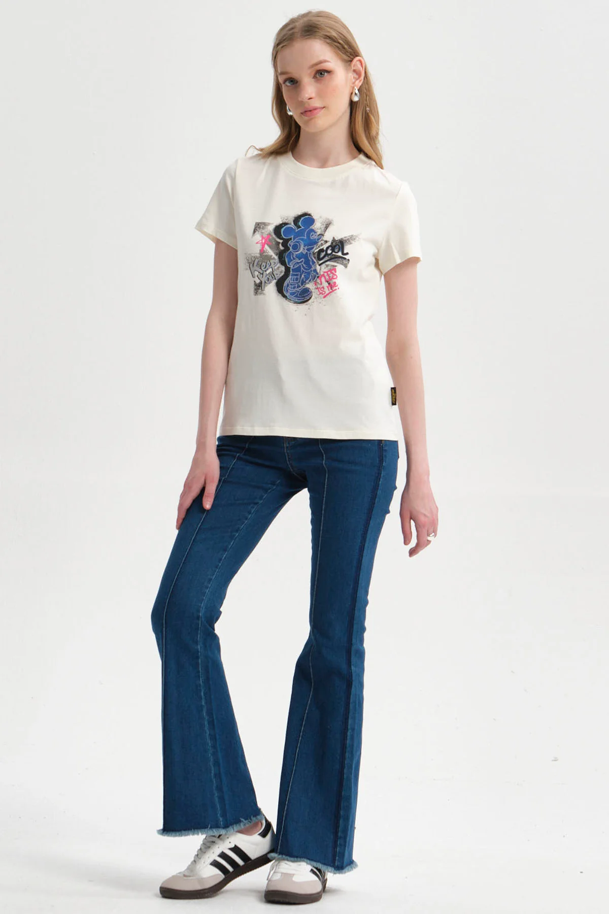 Polera Mujer Mickey Beige - Image 4