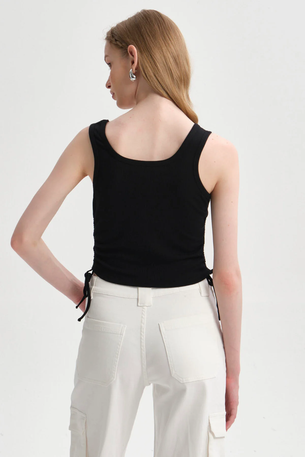 Polera Mujer Recogido Costado Negro - Image 3