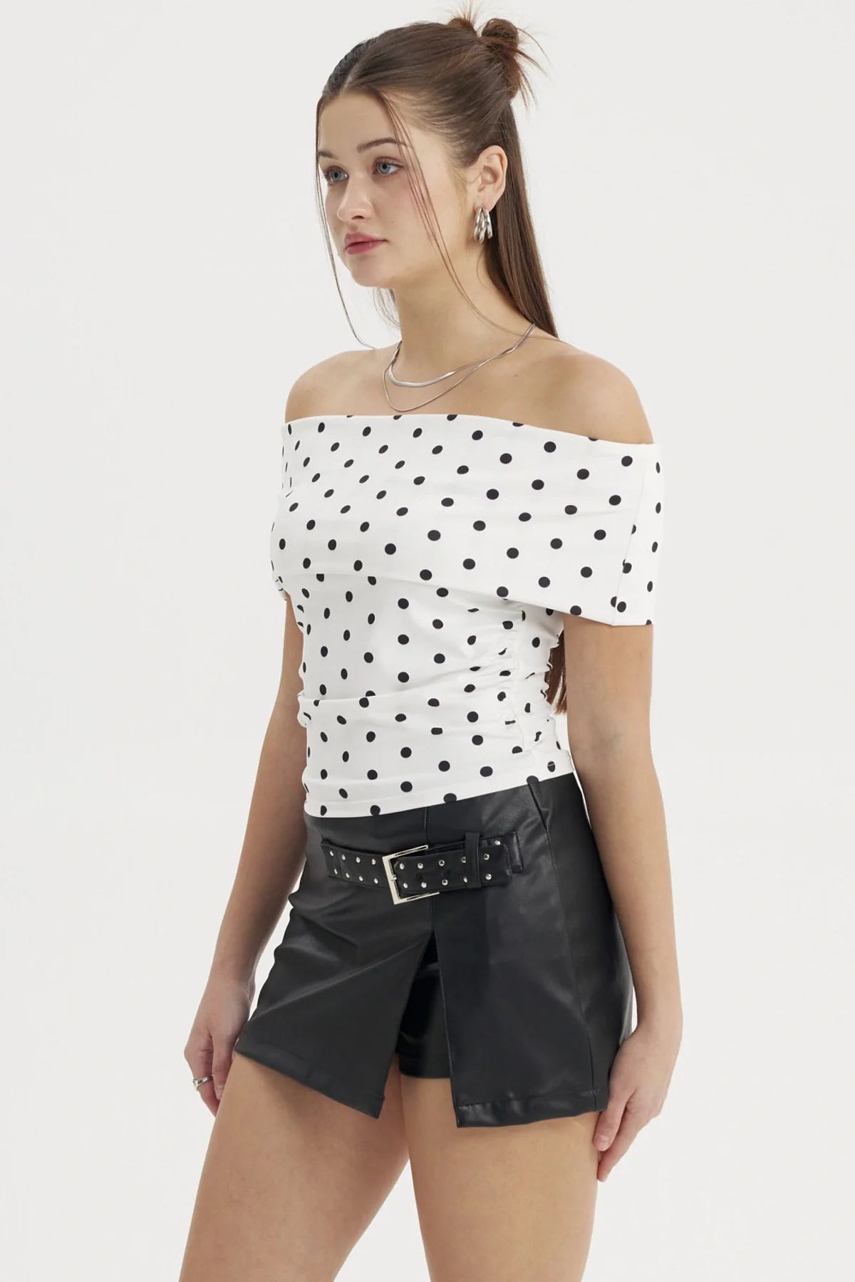 Polera Mujer Sin Hombro Puntos Crudo - Image 2