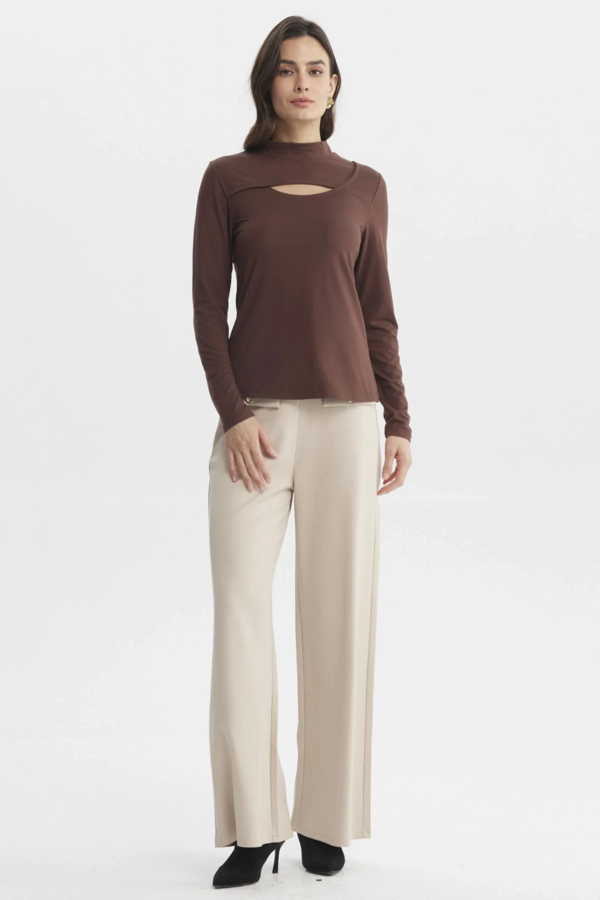 Polera Mujer Slim Cuello Apoyado Café Claro - Image 4