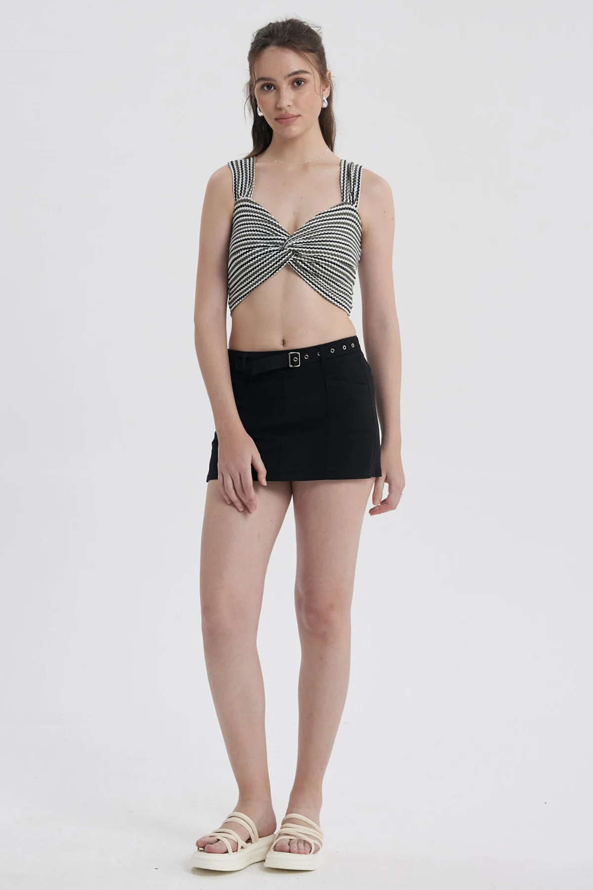 Polera Mujer Tejida Twist Negro / Blanco - Image 4